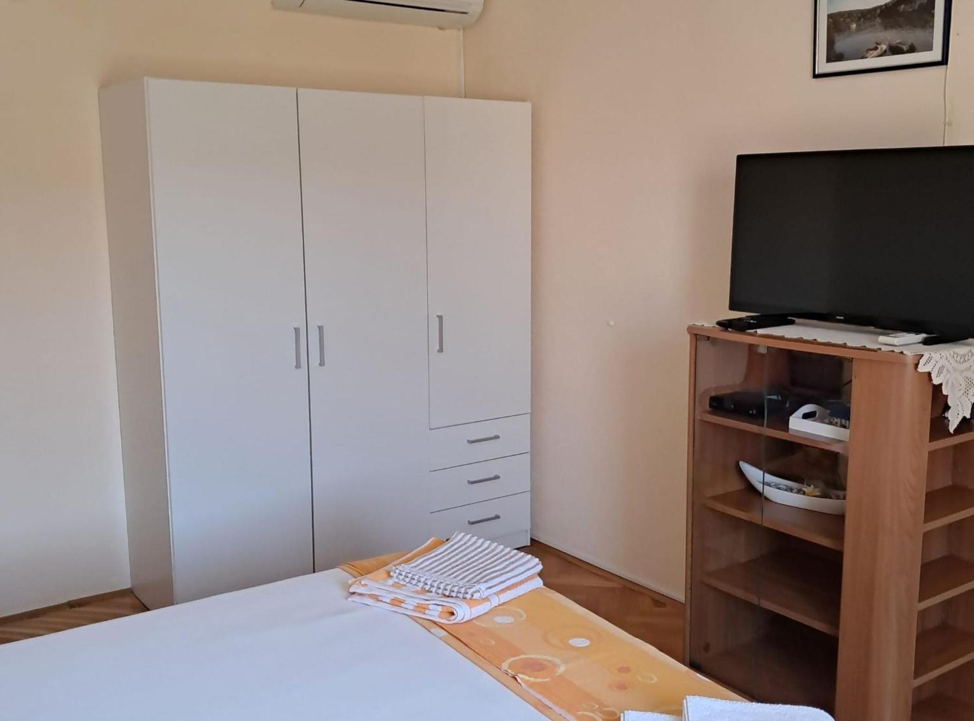 Apartments Gorana Splitska Zewnętrze zdjęcie