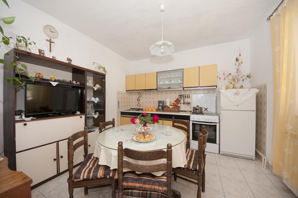 Apartments Gorana Splitska Zewnętrze zdjęcie